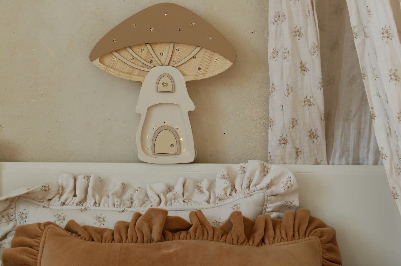 Lampka nocna LED Grzybek Cappuccino – Little Lights